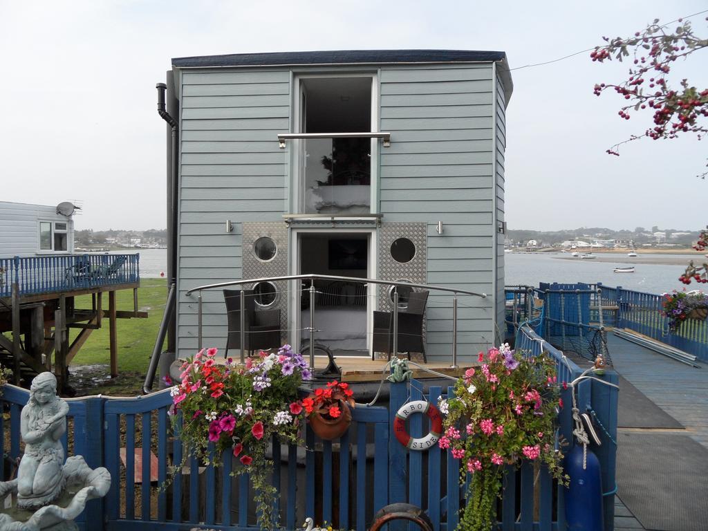 Houseboat Harbourside View Bed & Breakfast Newport  Eksteriør bilde
